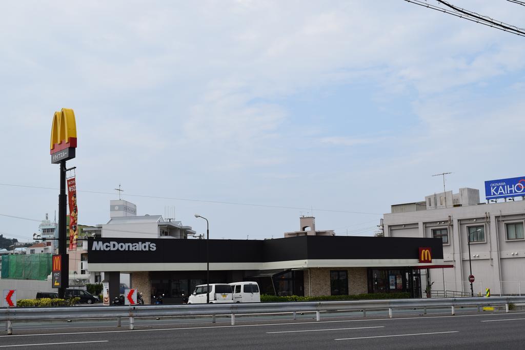 Apartamento Rainbow Terrace Ginowan Exterior foto